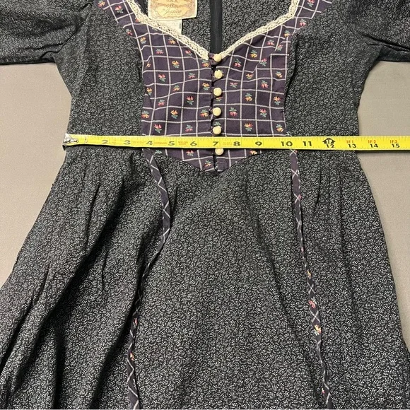 VTG 70s Gunne Sax Prairie Dress Dark Floral Print W/ Lace & Square Bodice XS - Picture 15 of 16